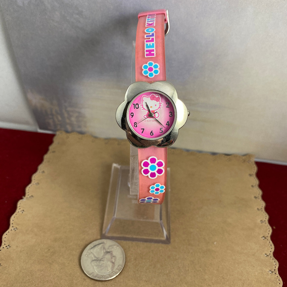 Hello Kitty Watch Pink - Picture 2 of 5